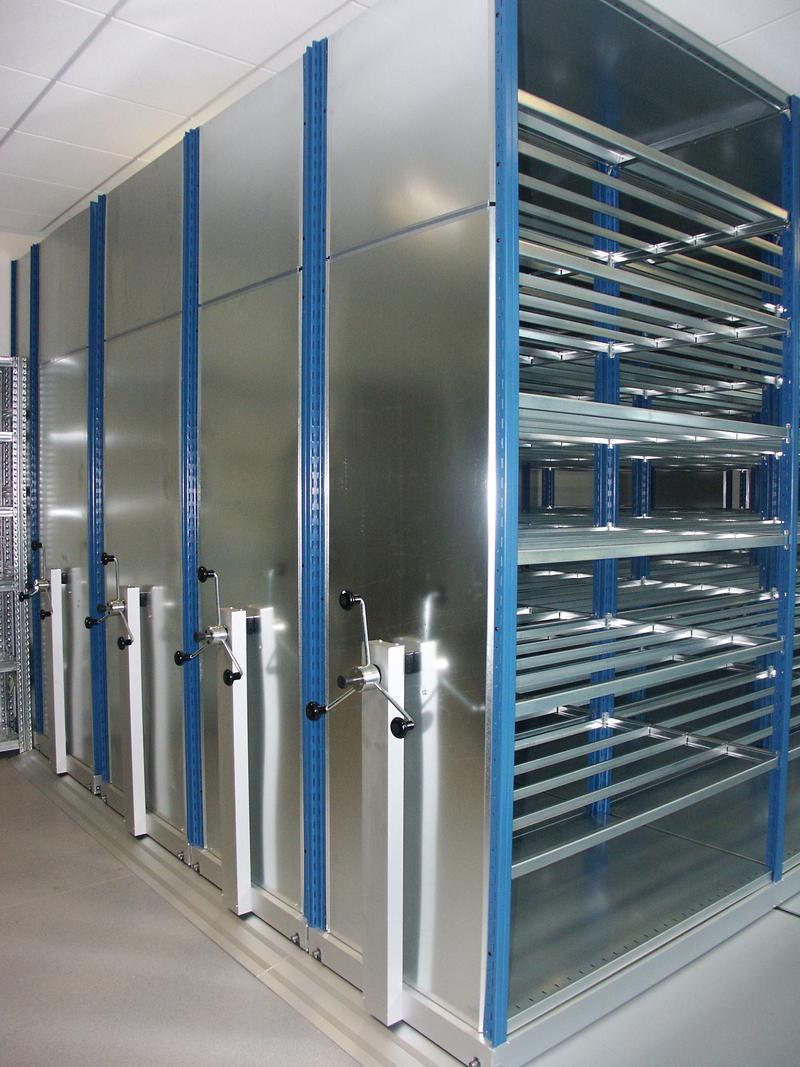 Benefits of tubular shelving